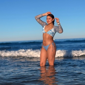 Somo un grupo de chicas latinas con ganas de conoc, Elda