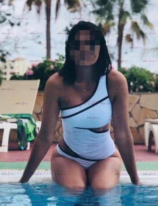 Lara 24 añitos fotos 100% reales latina escort totalmente implicada