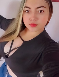 Soy Victoria amor, una colombiana completa. Dispuesta a
