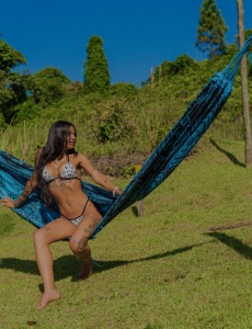 Kimberly brasileña morena bronzeada