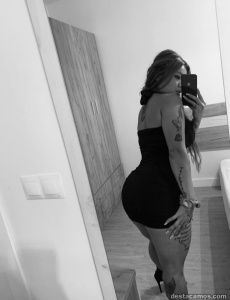Una bomba latina con curvas! Muy tatuada masajista independiente alicante