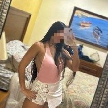 Mónica guapa y, Benidorm