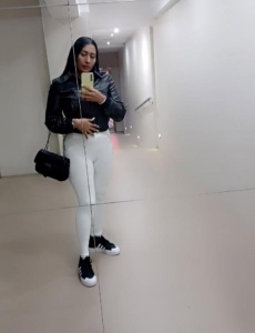Soy xiomara hermosa latina primera vez en calpe