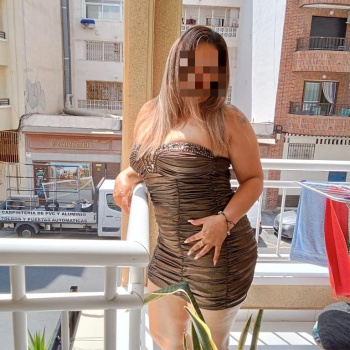 Divertida colombiana dispuesta a disfrutar de un super momento, Torrevieja