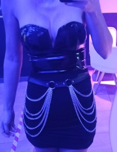 Laura domme queen