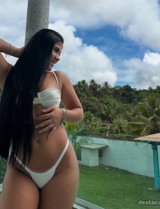 Daniela linda y cariñosa