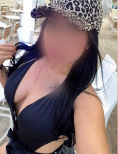 Chica latina encantadora