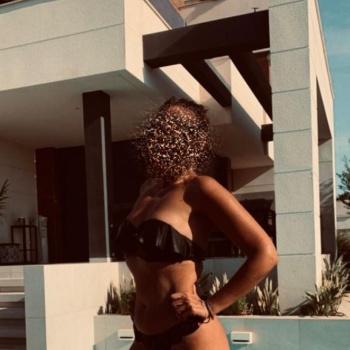Somos dos amigas espaÑola y colombiana, Torrevieja