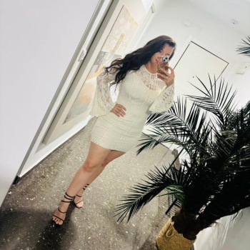 Angie, novedad disponible latina para disfrutar, Denia