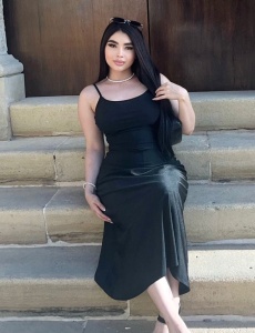 Jovencita muy guapa y cariñosa