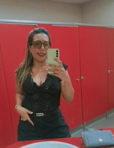 Victoria, colombiana en torrevieja , clase y vip