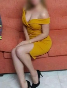 Novedad rubia delgadita