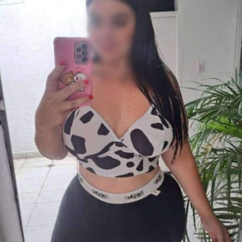 Linda morena con curvas puerto sagunto, Elche