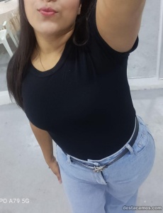 ¡Hola! Soy una chica que busca diversion y