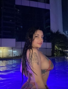 Tania en benidorm – latina con curvas, dulce y muy