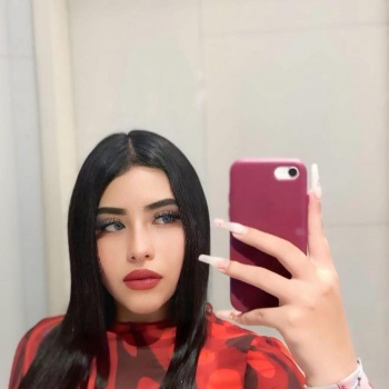 Nicko morena joven cariÑosa origen latino, Elche