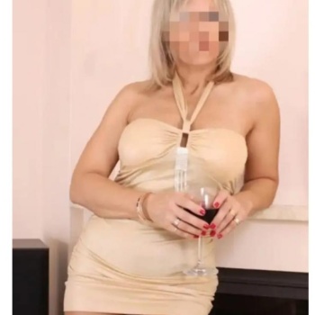 Novedad rubia madurita massage relajantes, Torrevieja