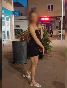 Colombiana delgada cariÑosa