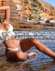 Exuberante y sensual chica colombiana con todo lo necesario para deleitarte con el placer que te mereces