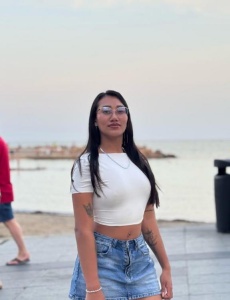 Jazmin, jovencita impresionante en torrevieja