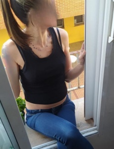 Hola amores .estoy en Torrevieja ..Delgadita madura ,guapa
