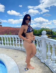Encantadora y dulce