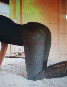 Cristal jovencita. Nueva aqui. Cuerpaso. Primera ves fiestera