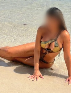 Cloe cariÑosa y atractiva recien llegada a a torrevieja alicante disponible 24 fotos sin engaÑos llamame