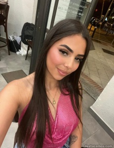 Morenita super simpática y cariñosa