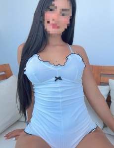 Estoy en elda colombiana quiero que me comas duro