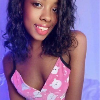 Morenaza de escándalo en torrevieja 19 años, Torrevieja