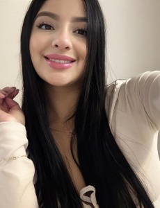 Brenda latina universitaria novedad en torrevieja 19 años