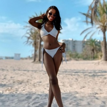 Violeta mulata pocos dÍas torrevieja 19 aÑos, Torrevieja