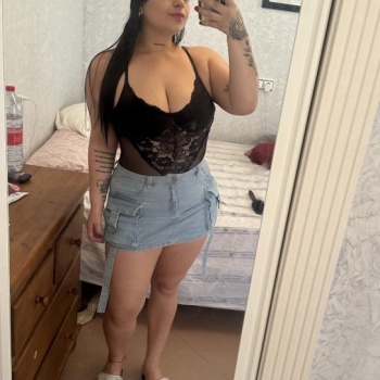 Linda latina por primera vez en tu ciudad, Alicante