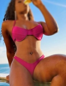 Africana muy caliente negrita muy top en elda