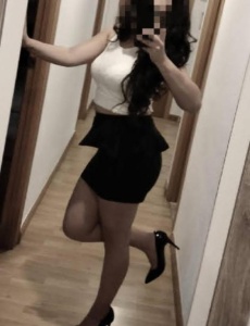 Karla - encanto de mujer super especial