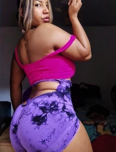 Show erótico y videollamadas calientes a tu medida”