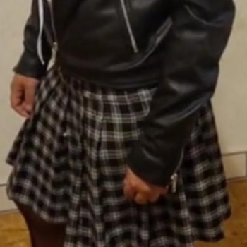Chica muy, Orihuela