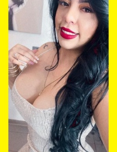 RECIEN LLEGADA️‍ CAMILA MARAVILLOSA JOVEN DE CURVAS ESPECIALES