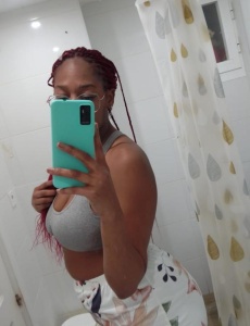 Latina dulce y encantadora