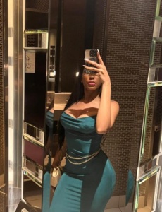 Victoria, 22 años, venezolana tierna y encantadora en san blas, alicante