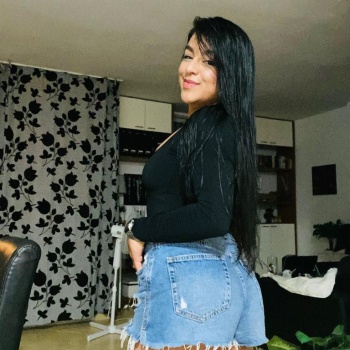 Bella y hermosa en tu ciudad solo para ti, Alicante