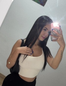 Melanie recién llegada a alicante