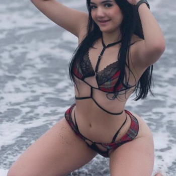 Soy chanel una acompañante aplomada y recatada con, Torrevieja