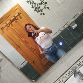 Violeta, jovencita sensacional recién en elche, Elche