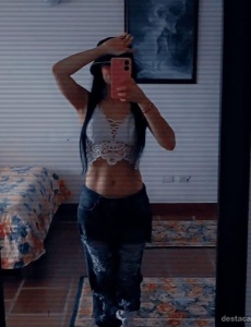 Chica exotica en tu país