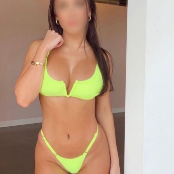 Gabriela bombón latino. Solo con cita, Benidorm