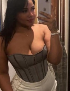 ⭐⭐⭐por mercado central!!! Georgina , chica colombiana de lujo joven y vibrante