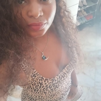 ️ soy kenia, una mujer que despierta, Alcoy