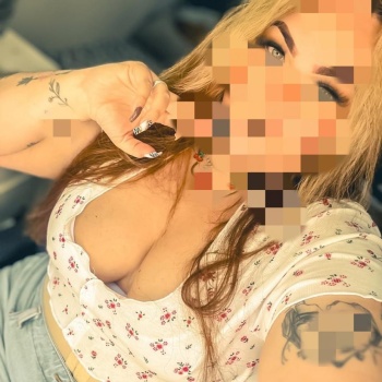 Curvy con tatuajes, Elche